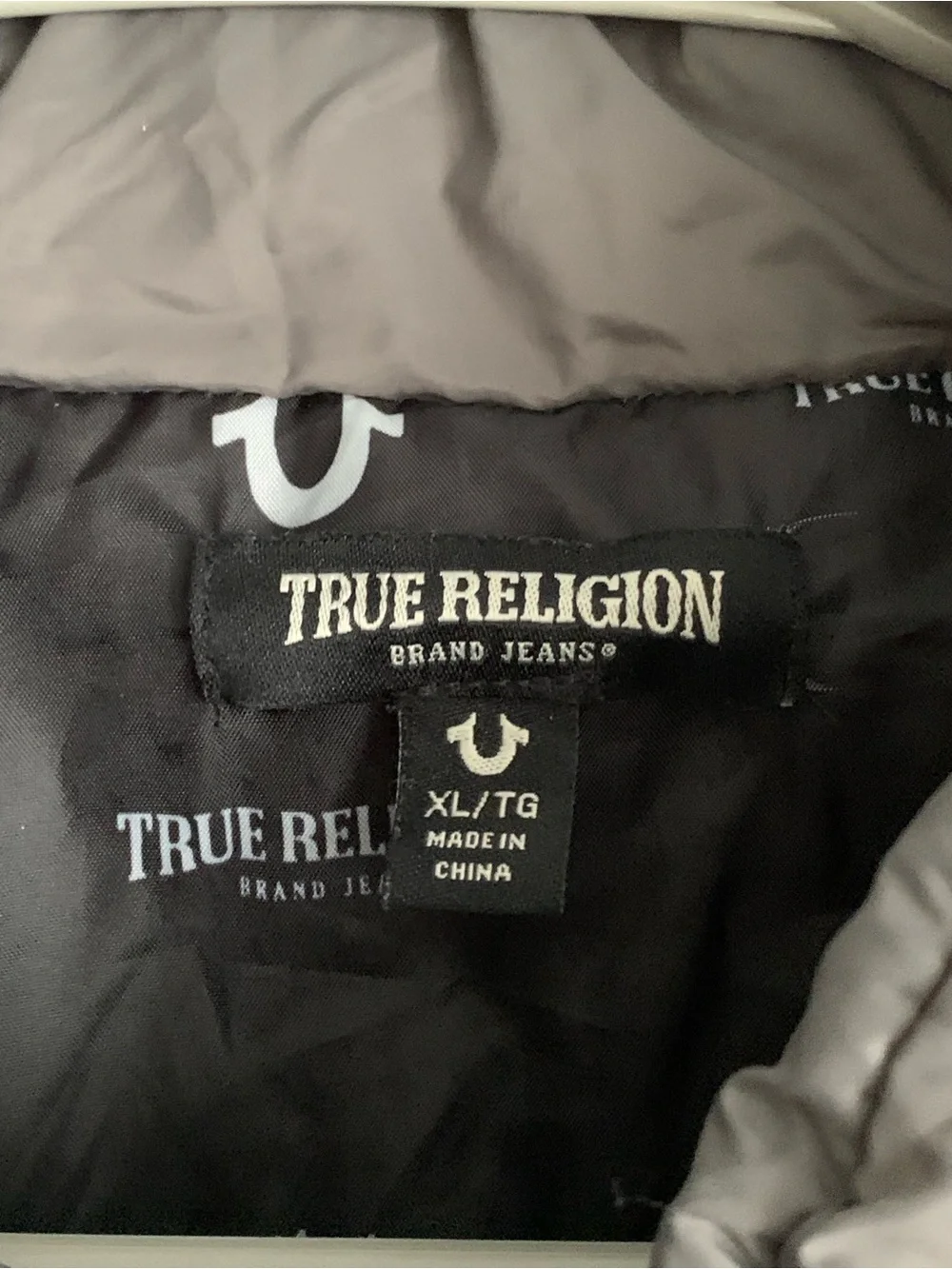 TRUE RELIGION Men’s Gray Channel Zipper Front Nylon Puffer Jacket